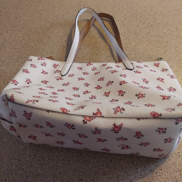 Coach Flower Taylor Tote Bag purse handbag pocketbook designer cream pink floral - Picture 9 of 15
